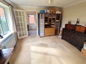 Annexe Sitting Room- click for photo gallery